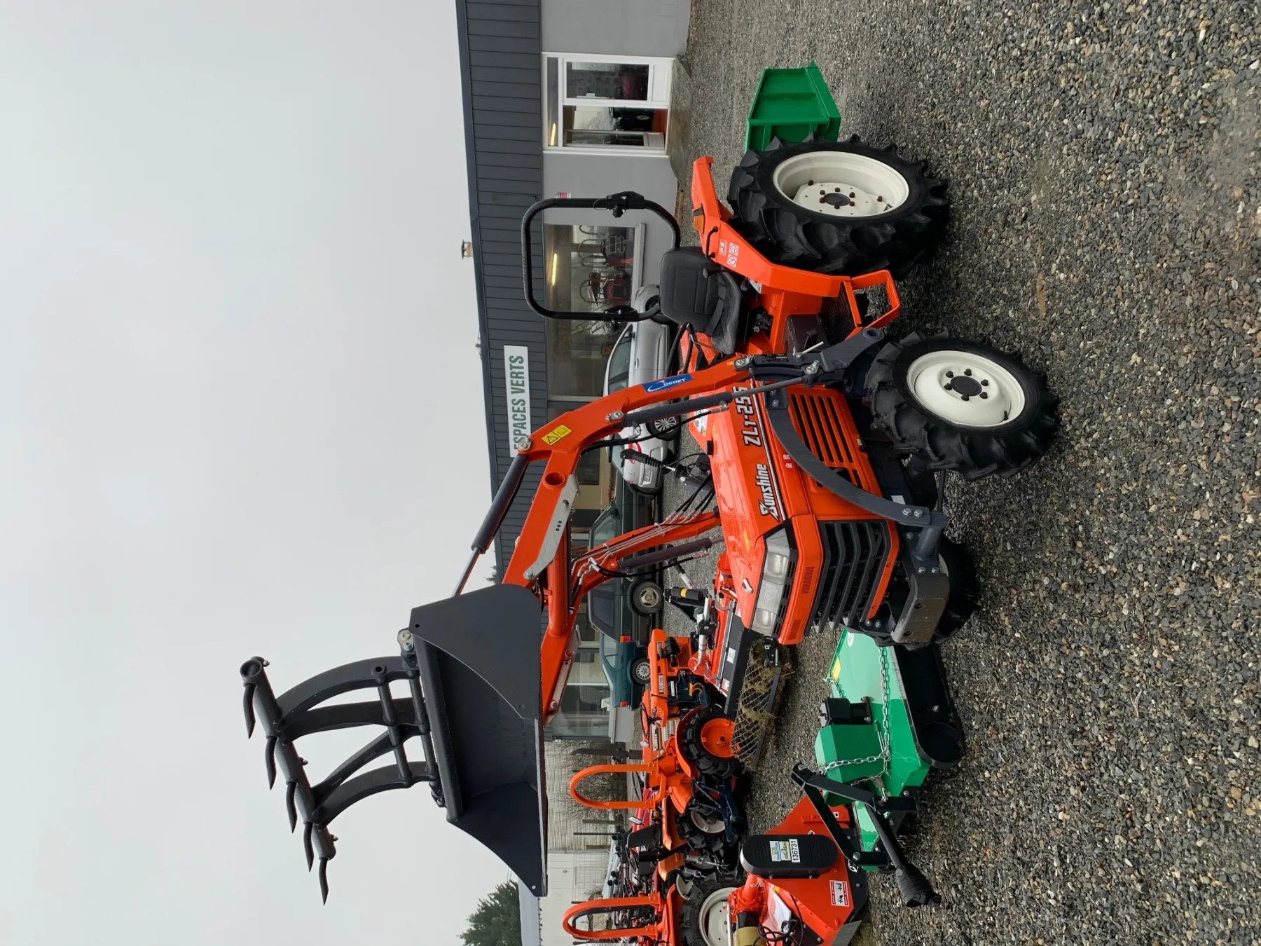 KUBOTA 27 CV 4RM CHARGEUR GODET GRAPPIN, photo 2