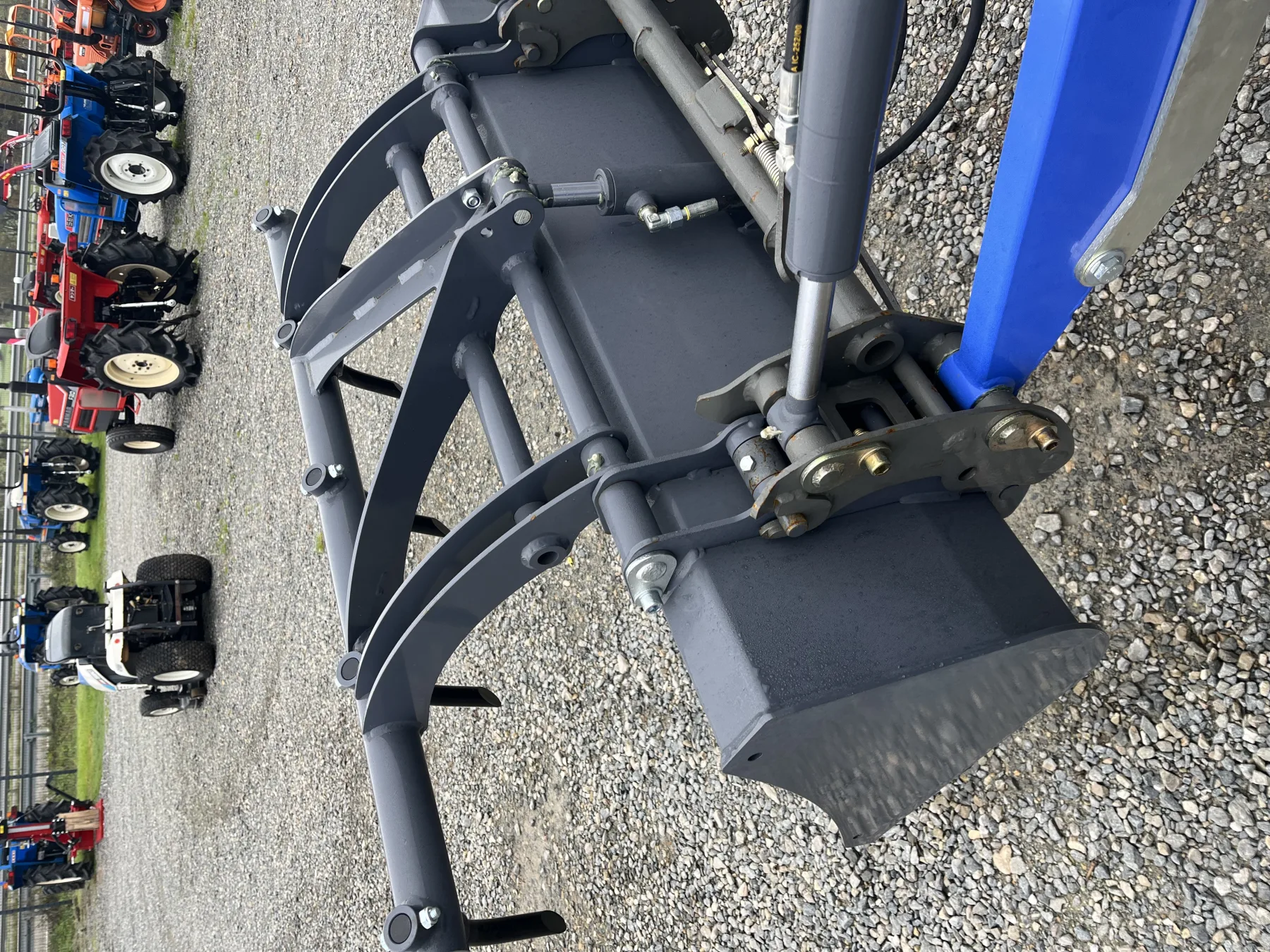 ISEKI TA LANDLEADER 25 CV CHARGEUR GODET GRAPPIN, photo 2